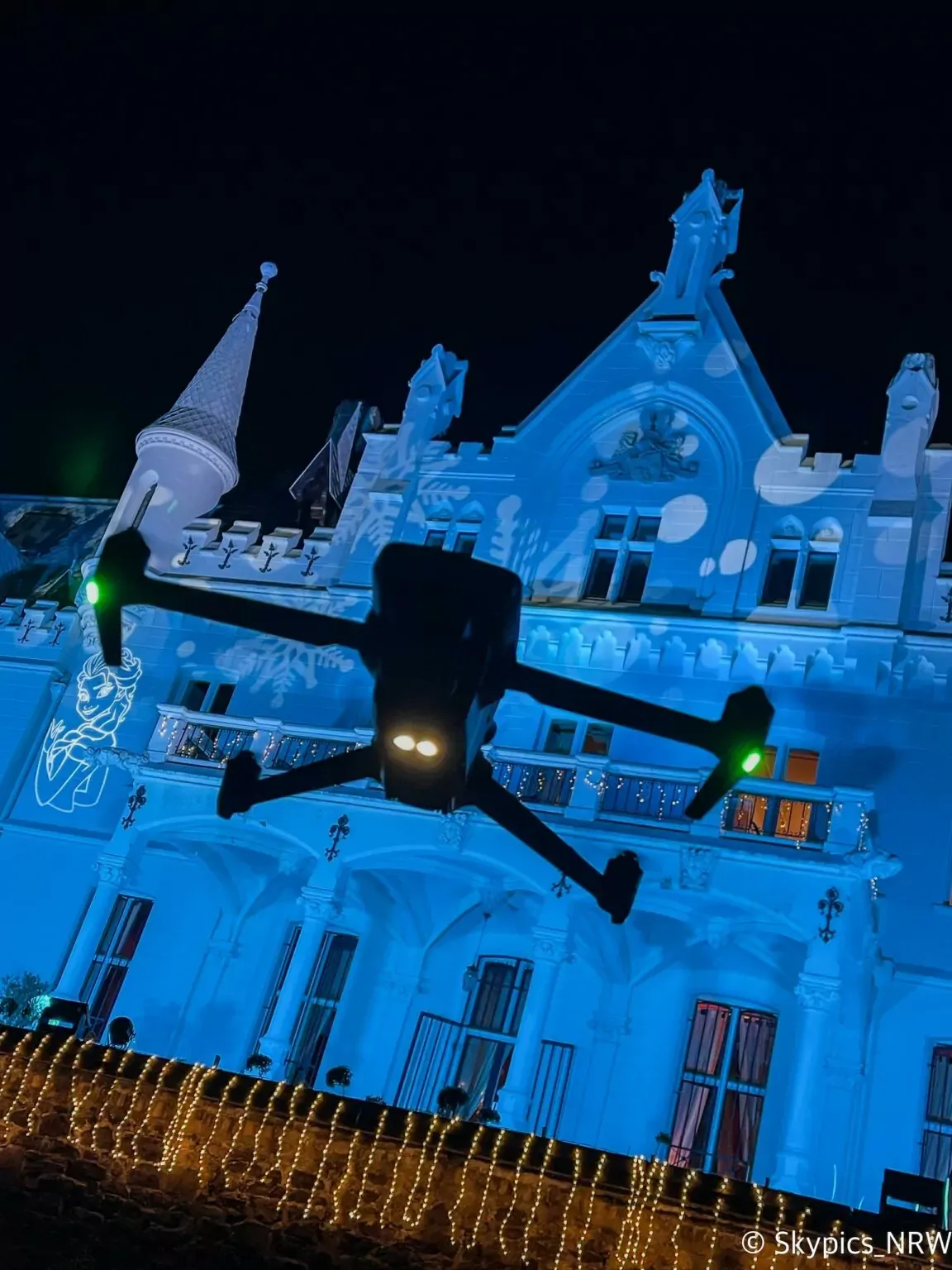 Drohnen Inspektion bei dunklem Event